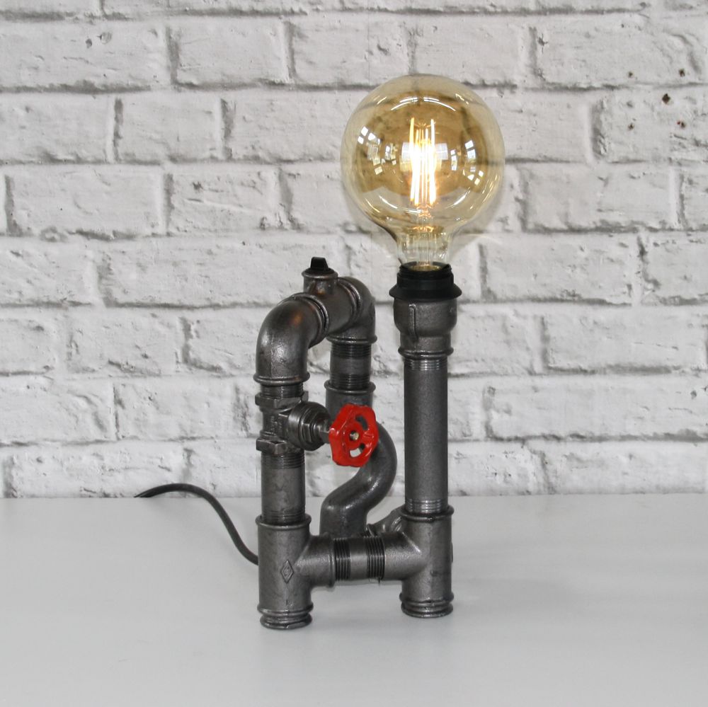 WASL07100.jpg Stehlampe "Garland"|